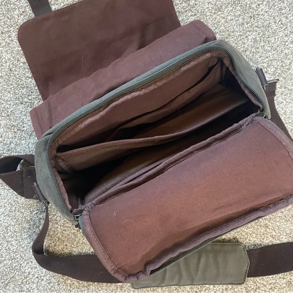 Platinum Vintage DSLR Messenger Style Canvas Camera Bag | Army Green & Brown